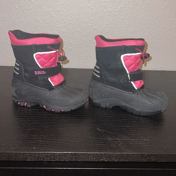 Totes Tammy Girls' Winter Pink Black‎ Boots Size 11 Waterproof Rain Boot EUC - Picture 3 of 9